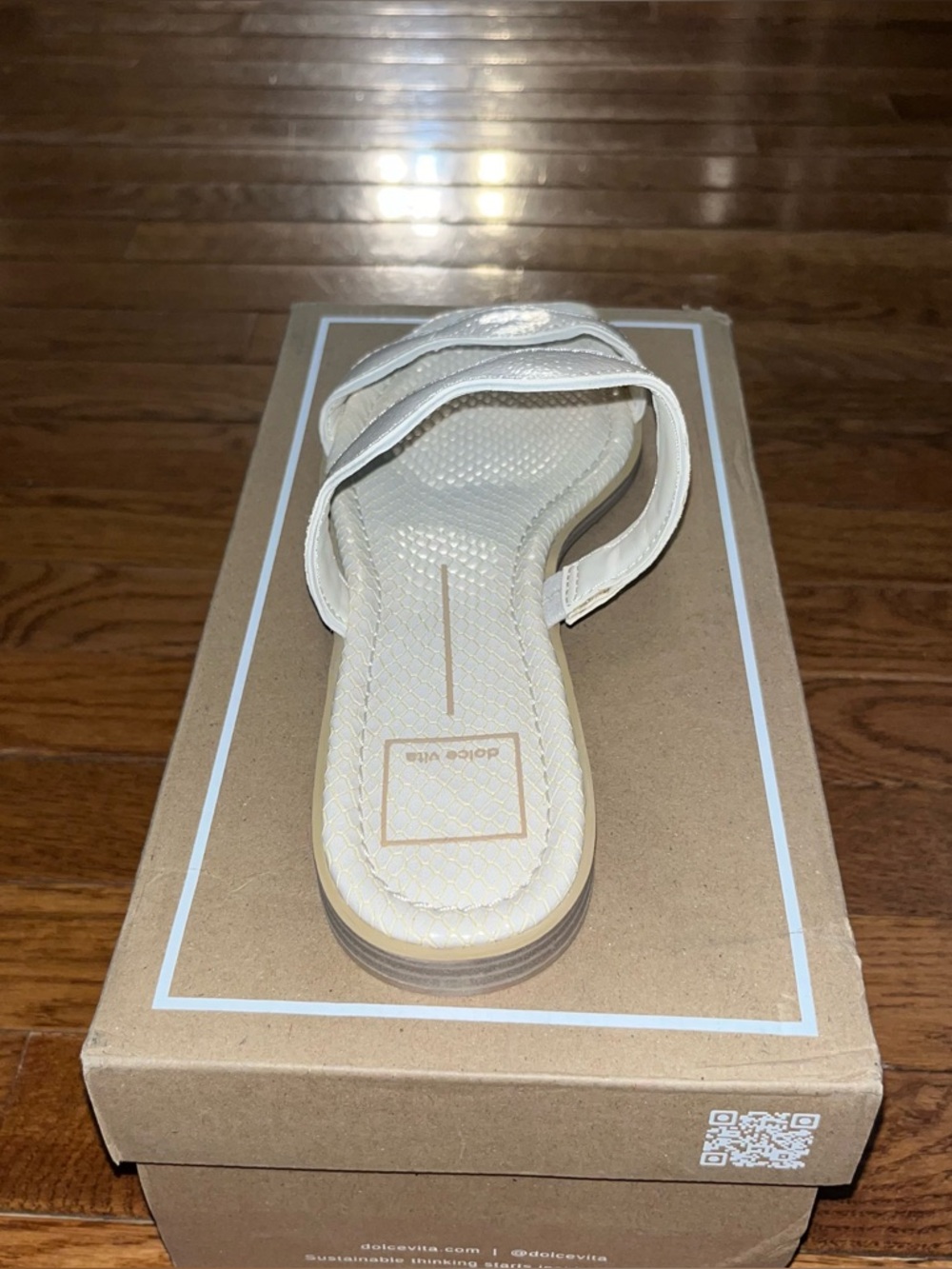 Dolce Vita Ilva Scalloped Low Slide Sandals Crème Embossed Women’s Size 11 - Picture 8 of 16